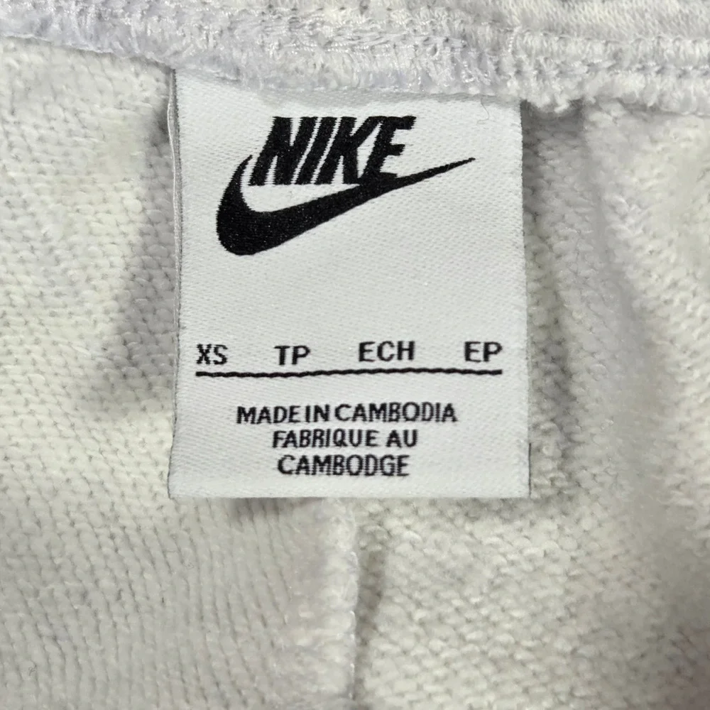 Nike sportswear cargo